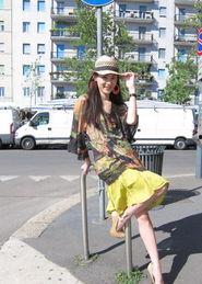 张柏芝生活照街拍